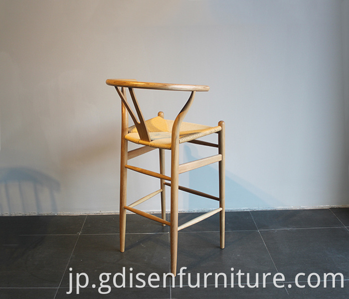 熱い販売ヨーロッパのデザインバー家具Y椅子の木製の高便室